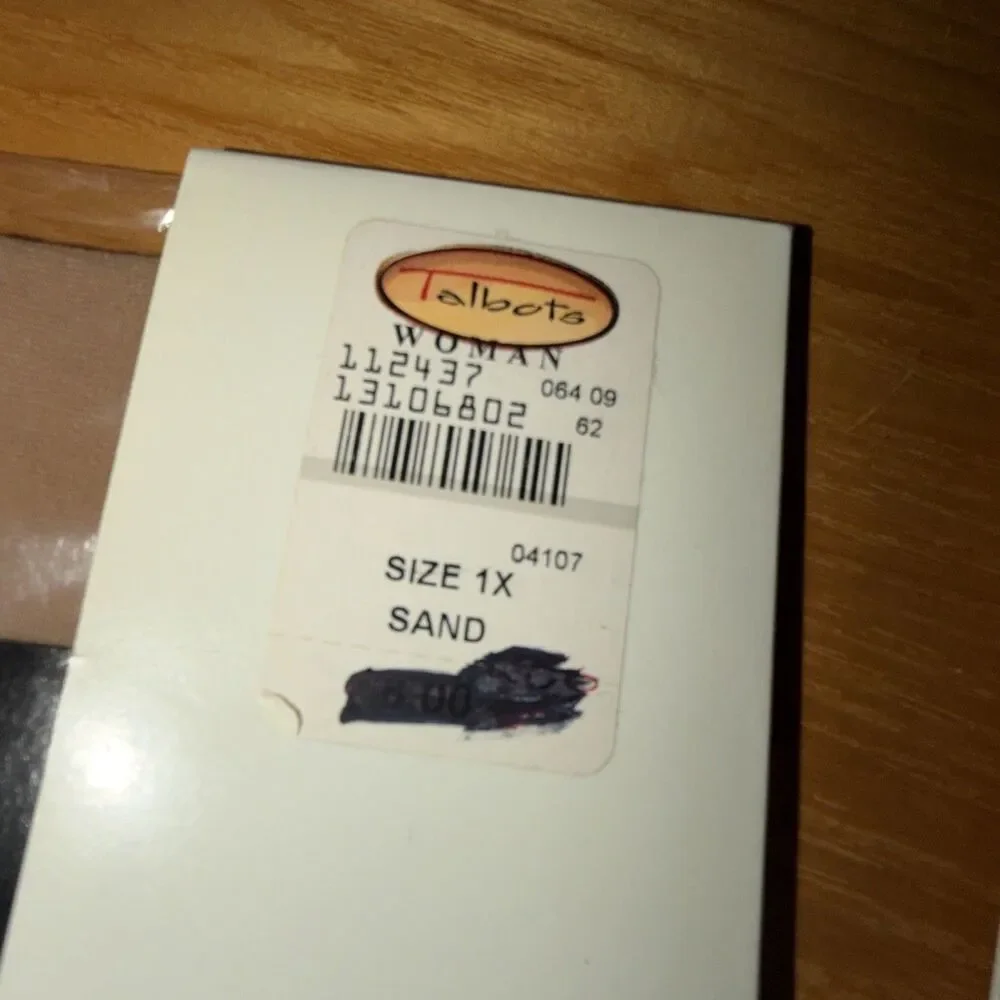 2 Talbots Pantyhose Sheer Control Top Size 1X NIP Sand Seashell Vintage